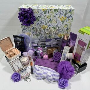 Purple Floral Bath & Body Gift Set